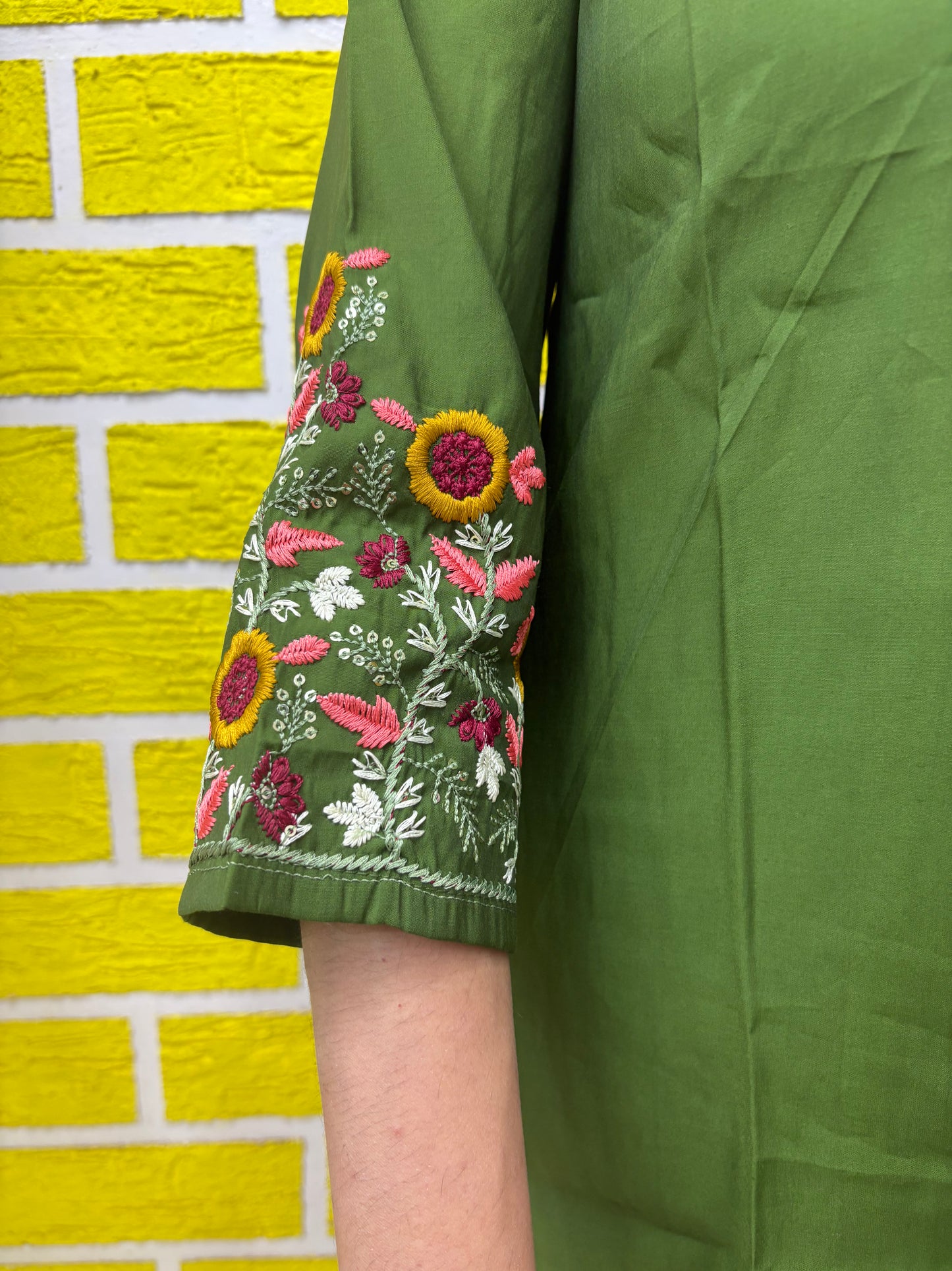 Co-ord Set-AACS0V24251 Roman Silk with Embroidery work Green Color