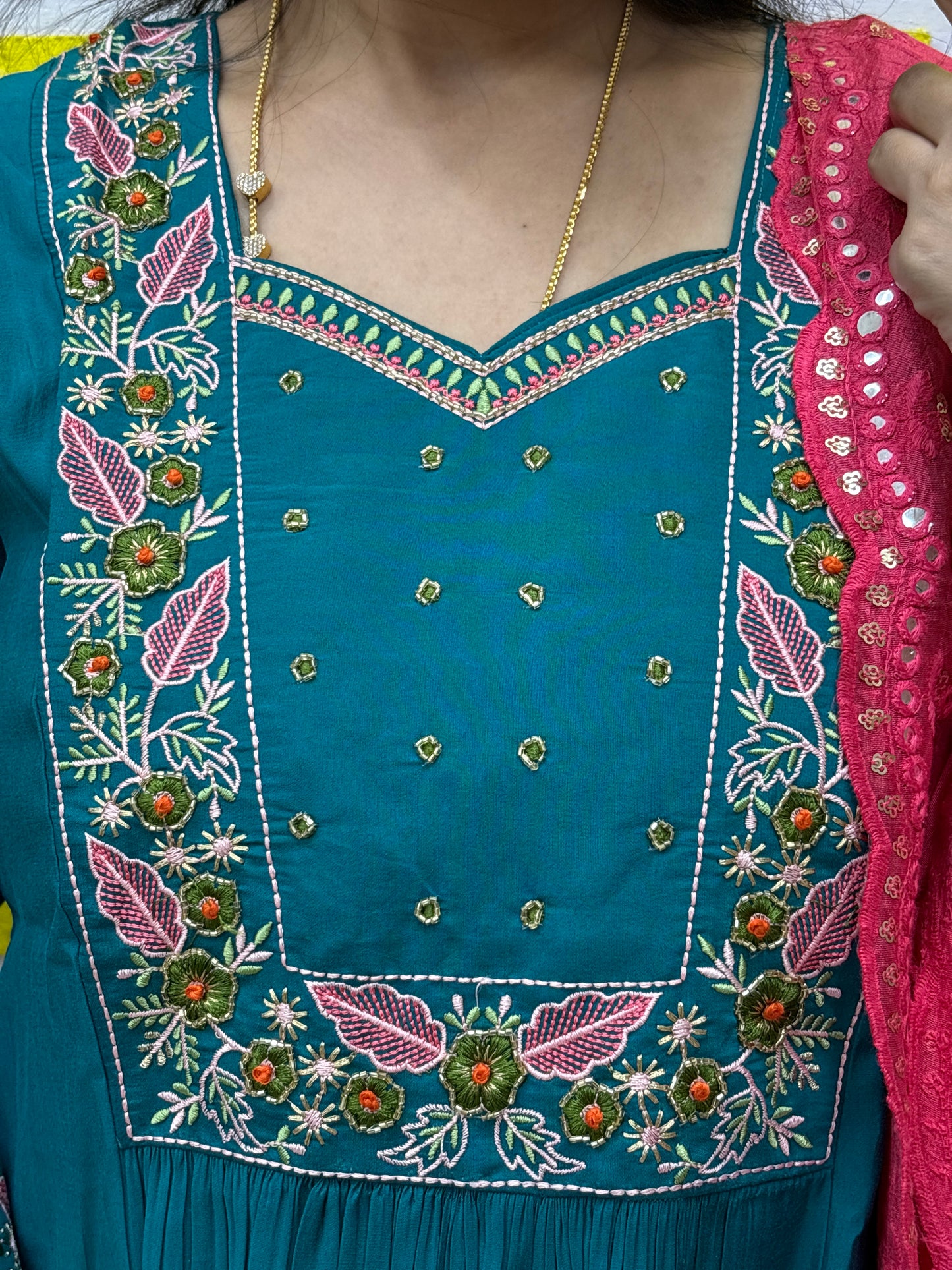 Teal Mul Chanderi Embroidered Kurti Set with Contrast Pink Dupatta Kurti Set AAKS0UZJ8