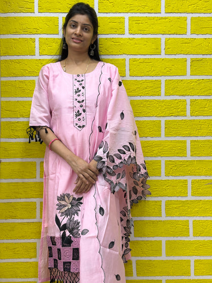 Soft Pink Printed Kurti Set with Contrast Dupatta Kurti Set AAKS0LP6