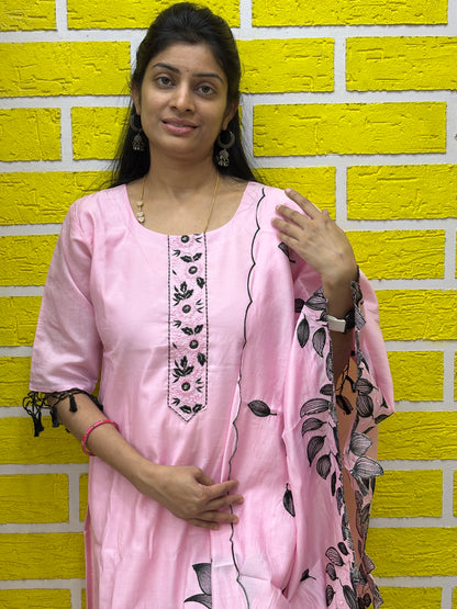 Soft Pink Printed Kurti Set with Contrast Dupatta Kurti Set AAKS0LP6