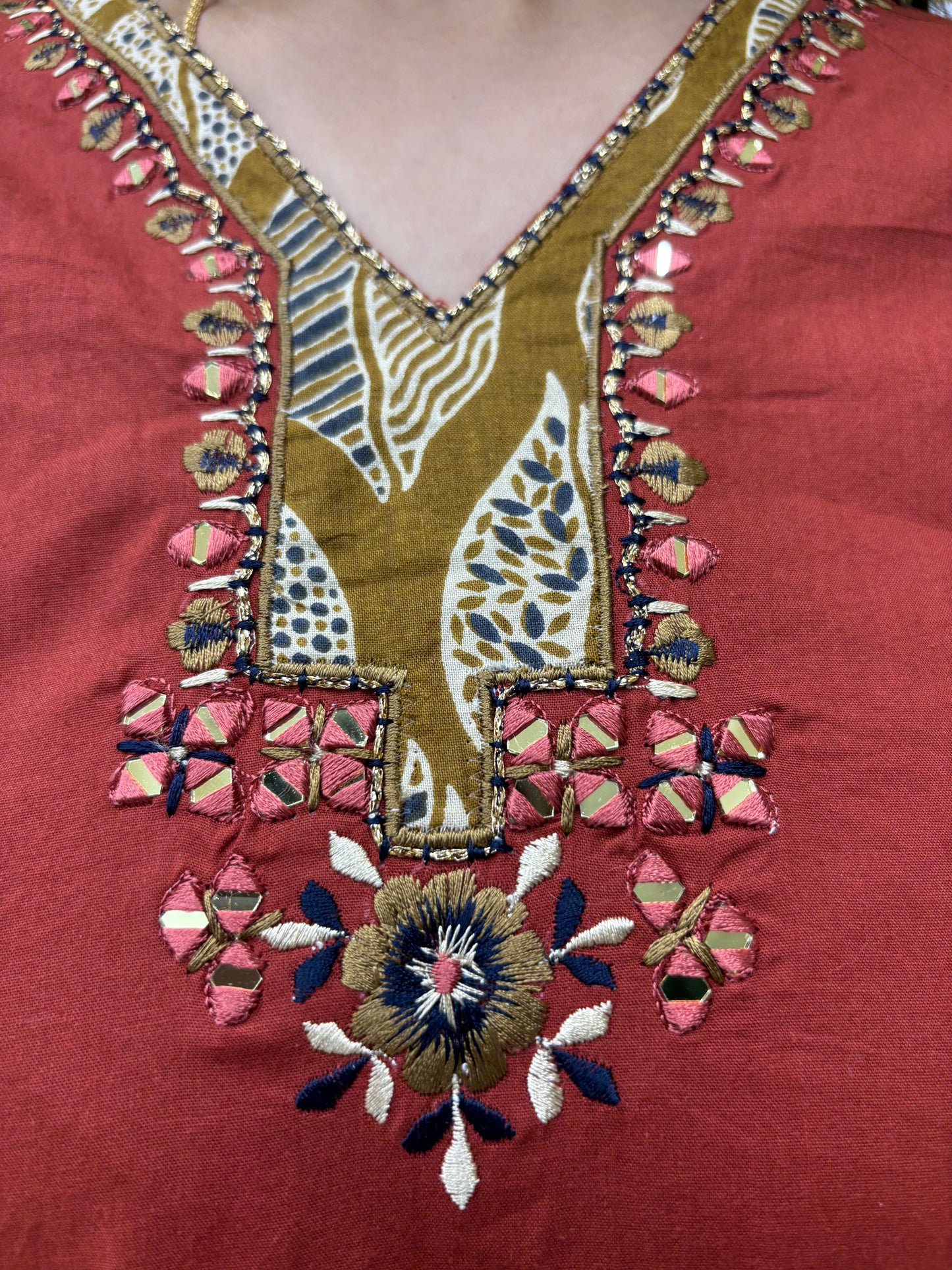 Co-ord Set-AACS0V50011 Natural Cotton with Manual Patch Applique Work