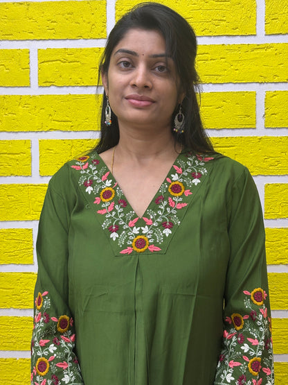 Co-ord Set-AACS0V24251 Roman Silk with Embroidery work Green Color