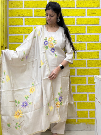 Beige Floral Printed Kurti Set with Matching Dupatta Kurti Set AAKS0UL4