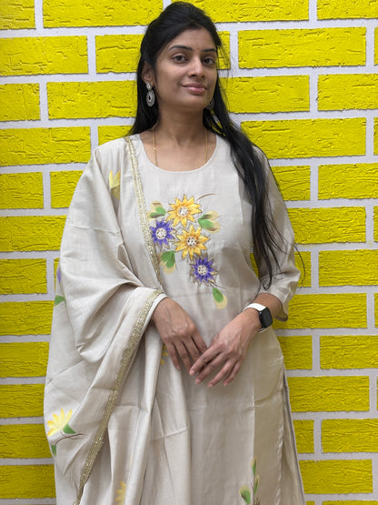 Beige Floral Printed Kurti Set with Matching Dupatta Kurti Set AAKS0UL4