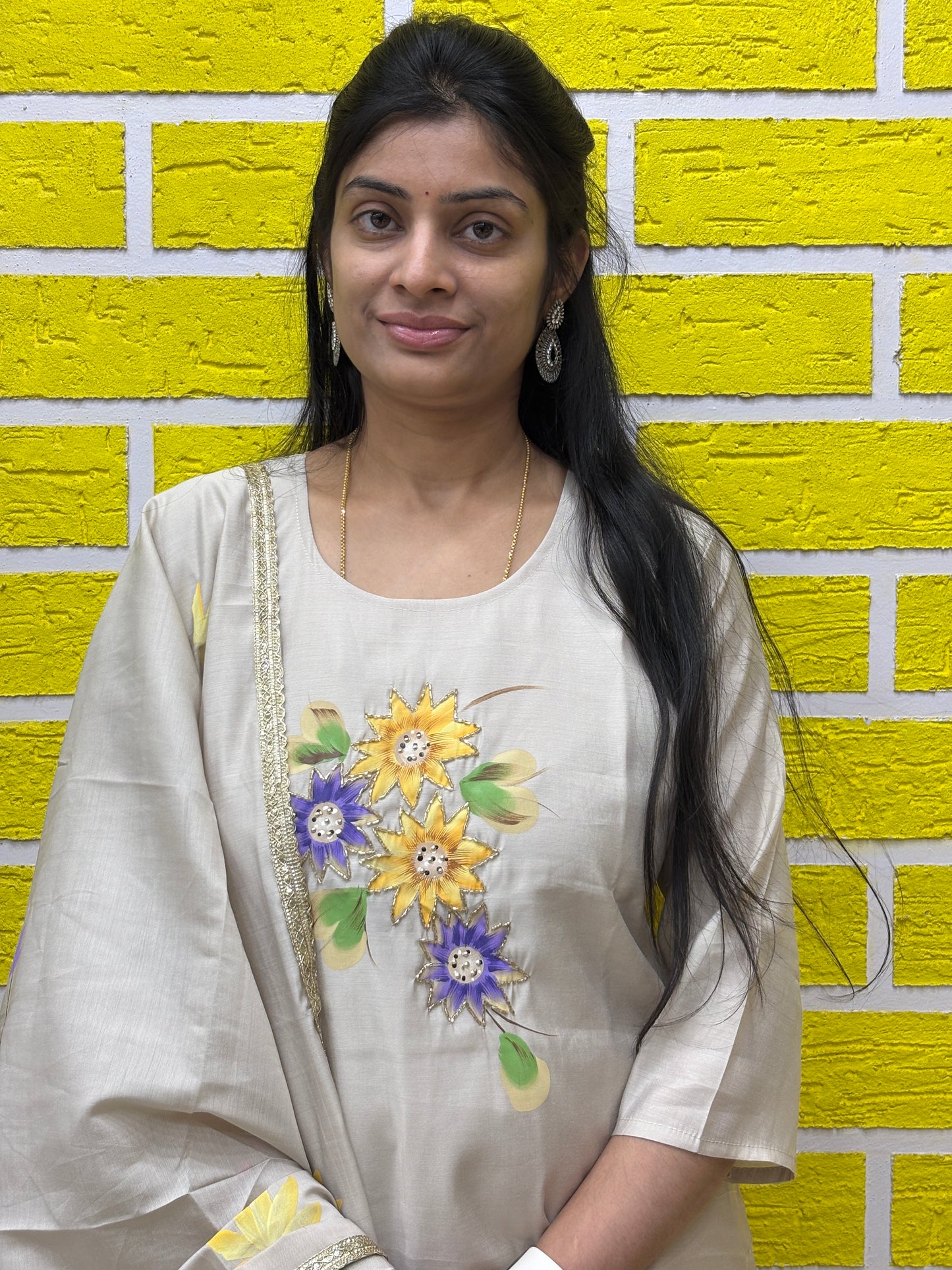 Beige Floral Printed Kurti Set with Matching Dupatta Kurti Set AAKS0UL4