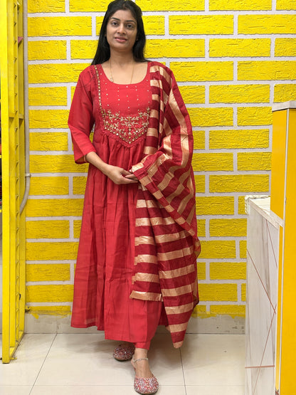 Red Embroidered Mul Chanderi Kurti Set with Striped Dupatta AAKS0VF2