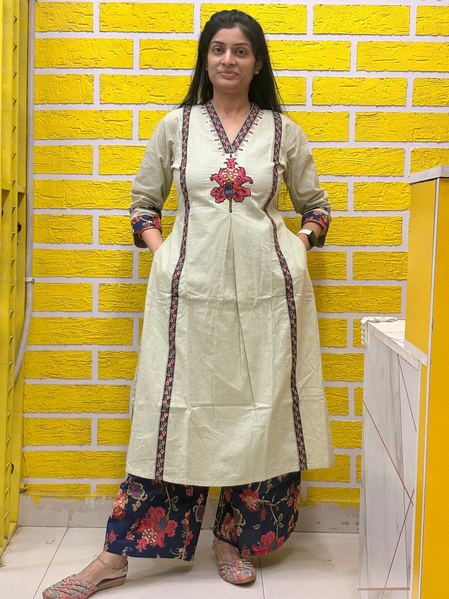 Cream & Navy Floral Printed Cotton Coord Set AACS50551