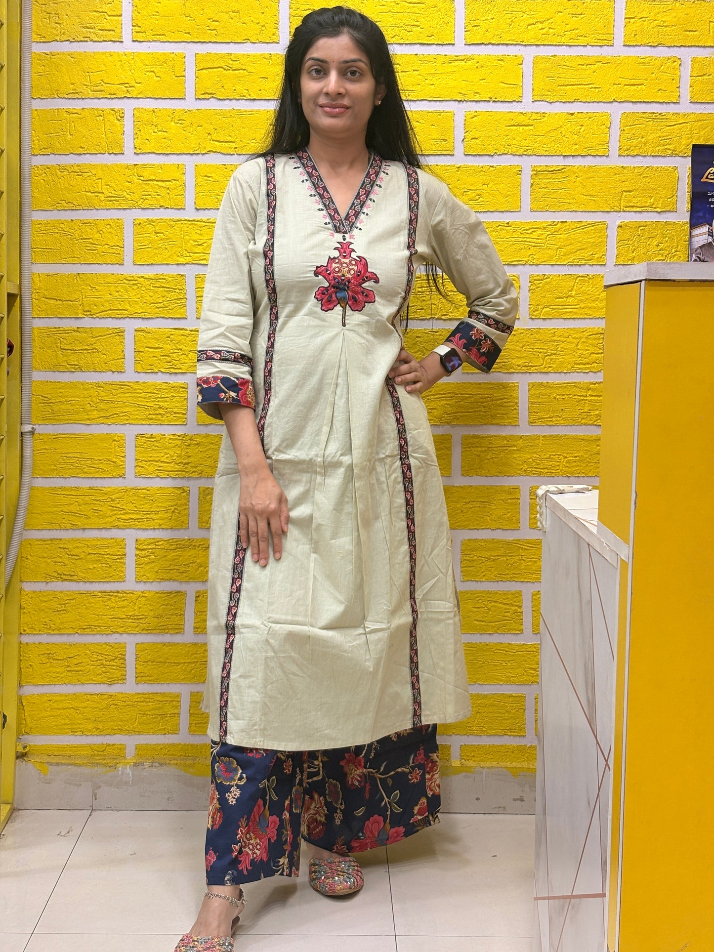 Cream & Navy Floral Printed Cotton Coord Set AACS50551