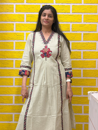 Cream & Navy Floral Printed Cotton Coord Set AACS50551