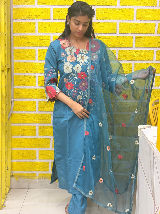 Deep Red Floral Embroidered Kurti Set with Sheer Dupatta Kurti Set AAKS0UN16